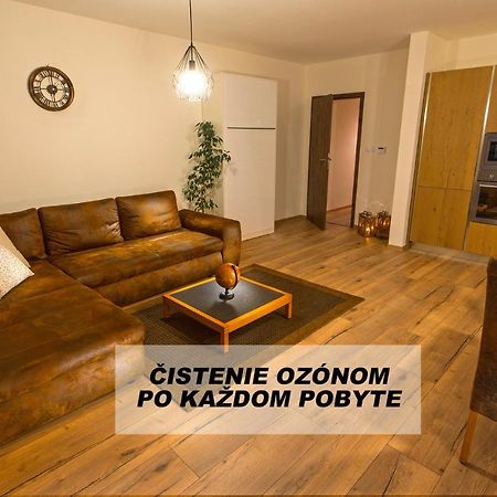 A-Partman Sk - Main Square - Private Parking - Mountain View - Top Floor - 82 M2 Poprad Exterior photo