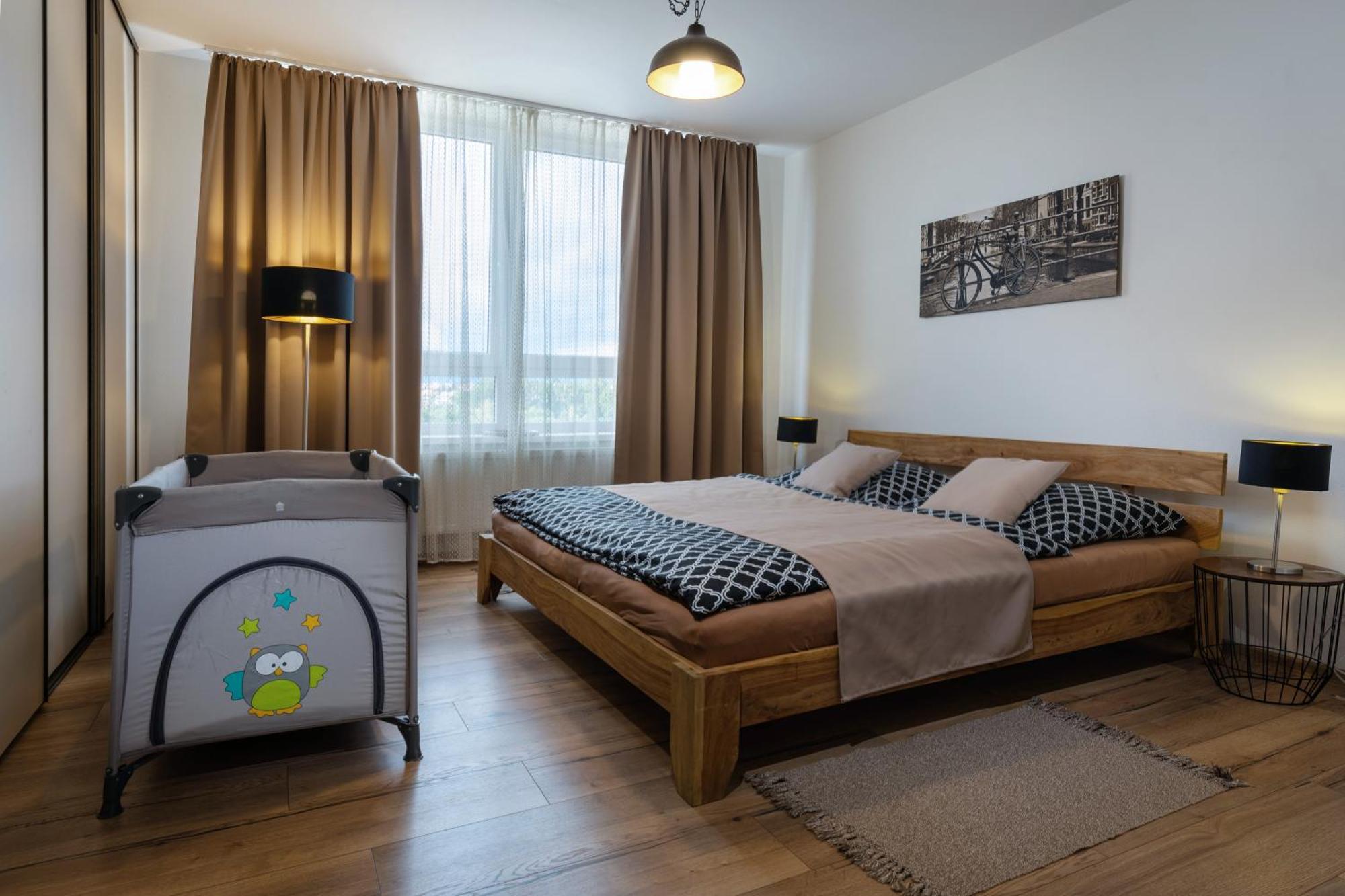 A-Partman Sk - Main Square - Private Parking - Mountain View - Top Floor - 82 M2 Poprad Exterior photo